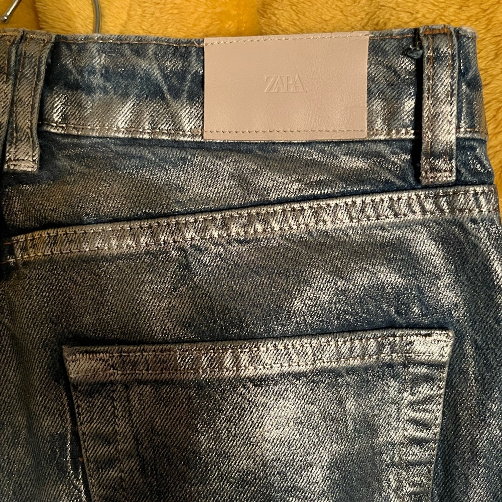 Zara women’s Metallic Silver Straight Jeans - Picture 12 of 12